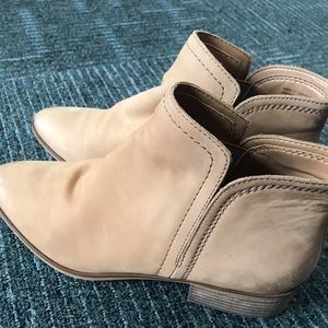 Real leather ankle boots!